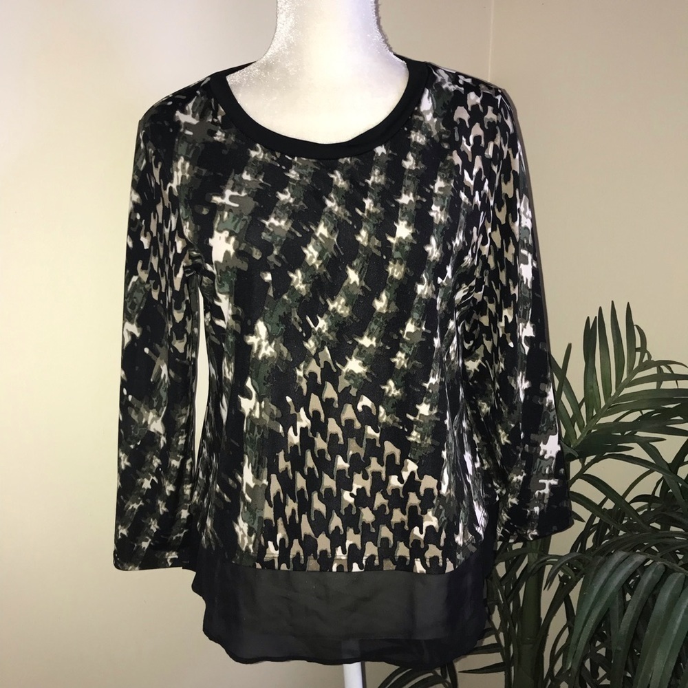 - 2/$15 Sunny Taylor Stretch Top Chiffon Hem LP